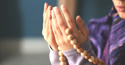 Tevessül Duası: Okunuşu, Anlamı ve Arapça Yazılışıyla Detaylı Rehber